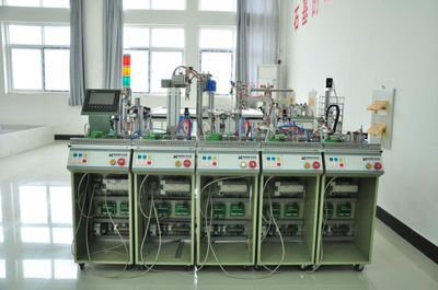 光影校园 | 濮阳职业技术学院实践教学摄影展(三) 镜头下的生命密码——医药教学器材的精密与温度